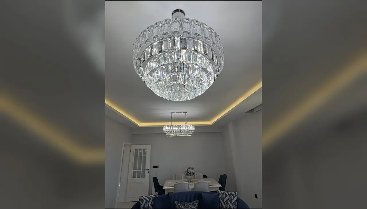 Kristal avize salon uygulaması